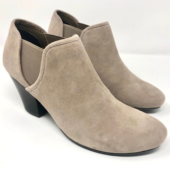 Vaneli Suede Leather Booties “Jody” Truffle Suede Boots Taupe Beige Ankle Boot 9 - Picture 7 of 16